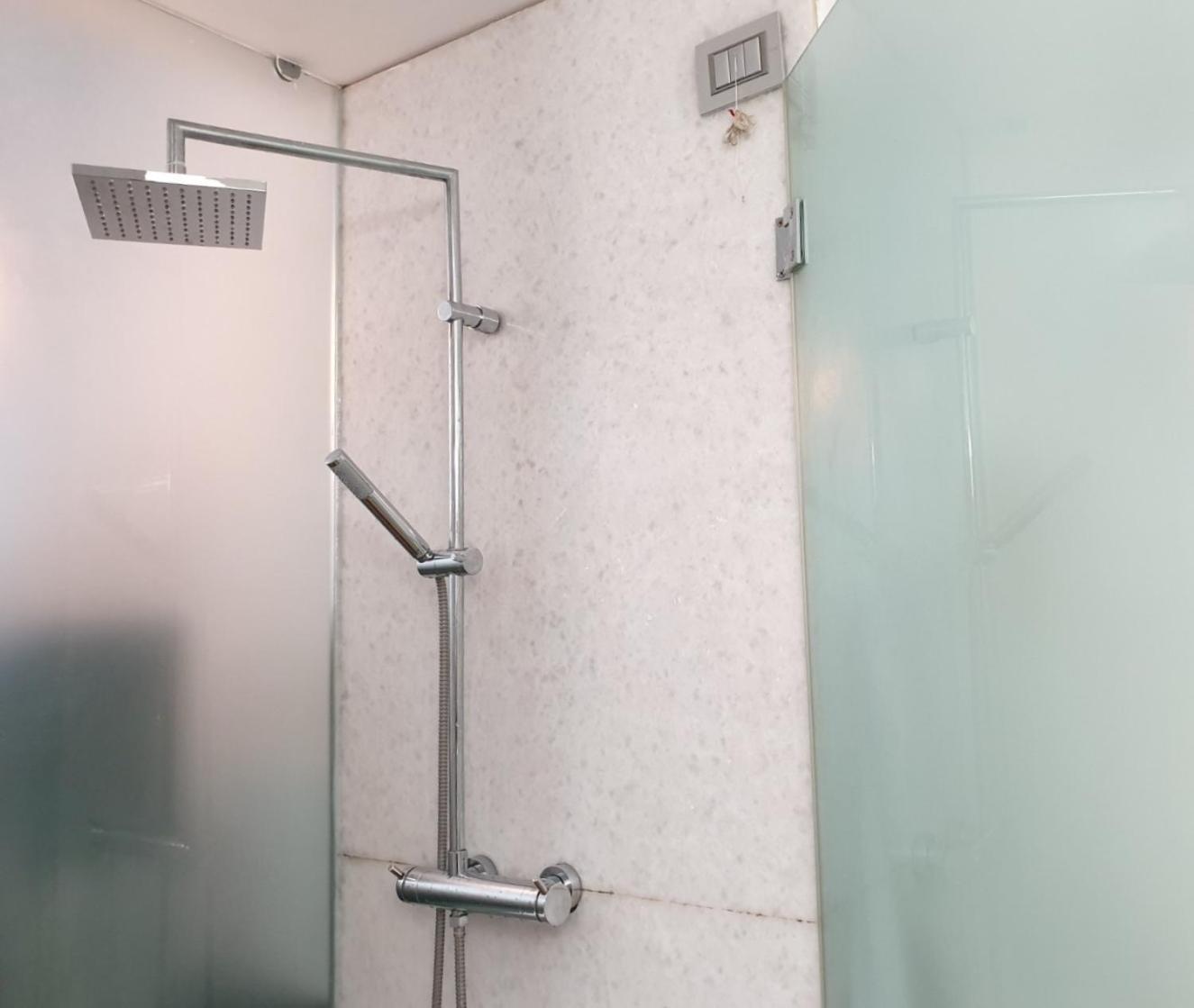 Loft Elegante In Centro Milano In Zona Signorile - Davanti Alla Metro المظهر الخارجي الصورة