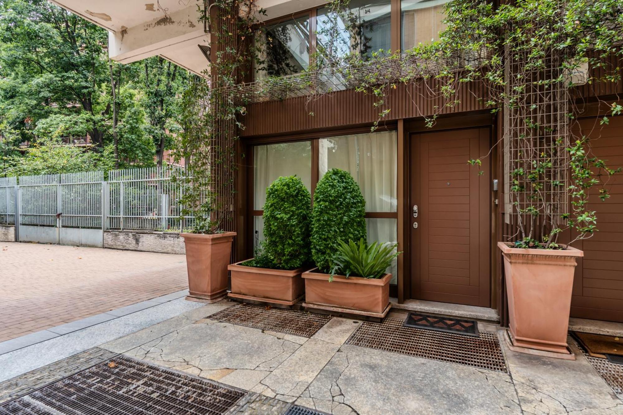 Loft Elegante In Centro Milano In Zona Signorile - Davanti Alla Metro المظهر الخارجي الصورة